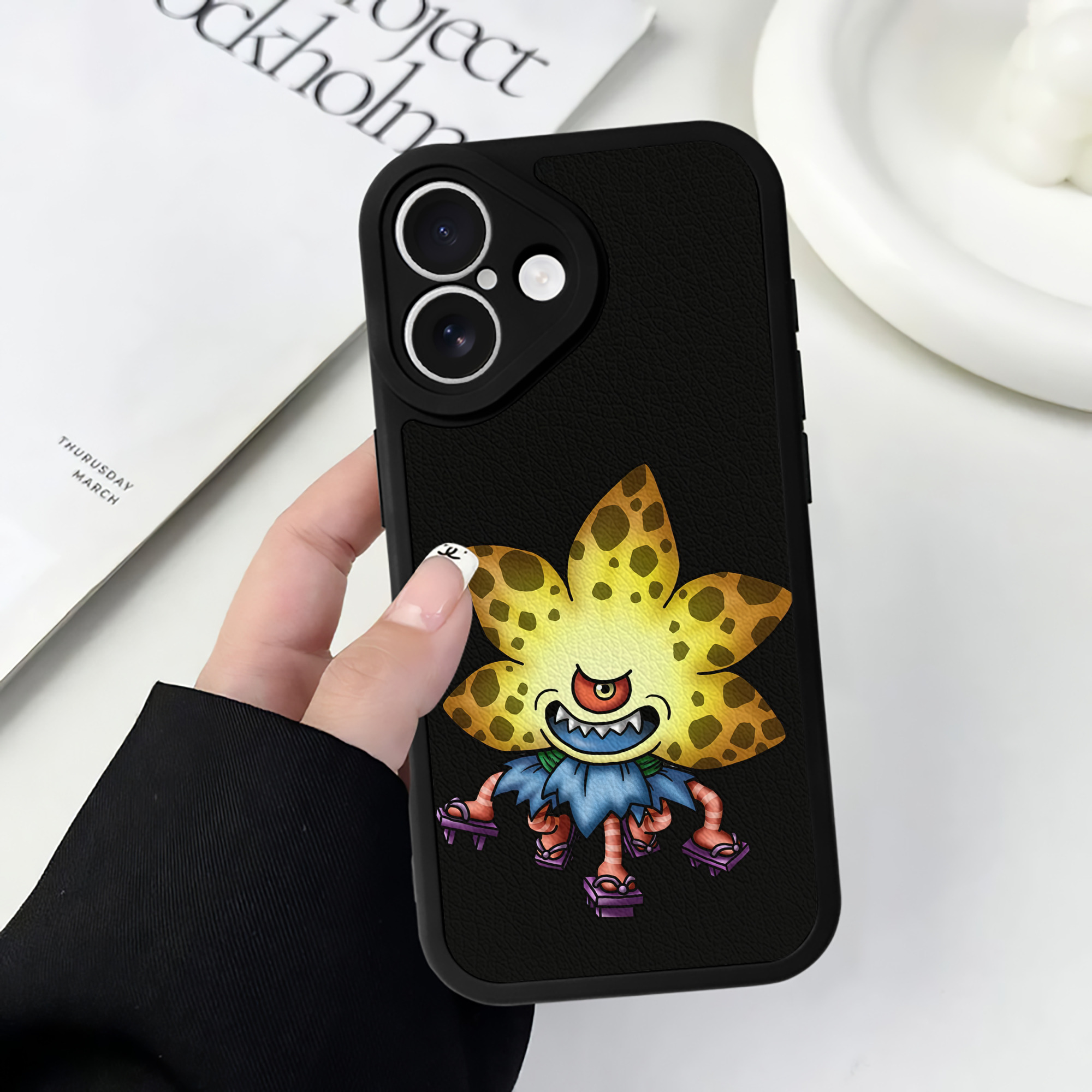（画像用） ドラゴンクエスト Doragon Kuesuto Dragon Quest 【iPhone 16シリーズ対応】シリコンスマホケース（レザー調） 材質：シリコン